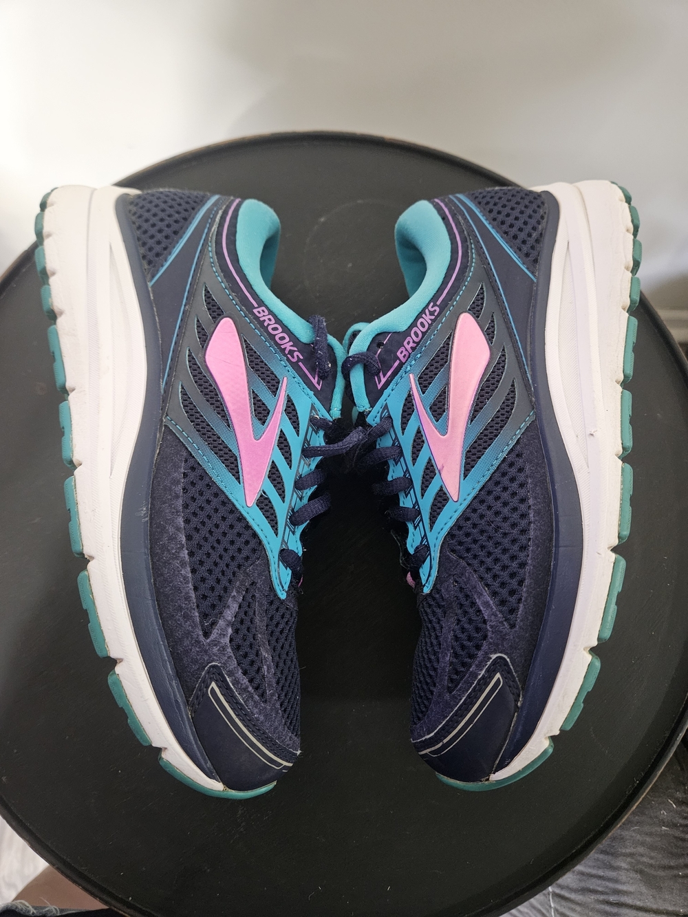 Brooks Addiction 13 Women's Running Shoes Size 8 Wide (D) Navy Teal Pink